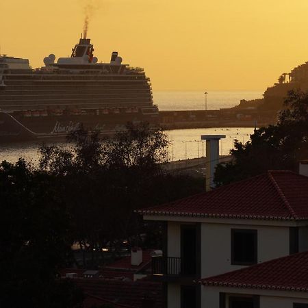 Travellers Pearl By Storytellers Apartment Funchal  Exterior photo